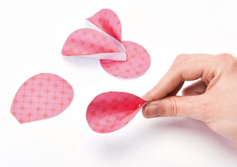 easy-paper-petals-papercrafter-project